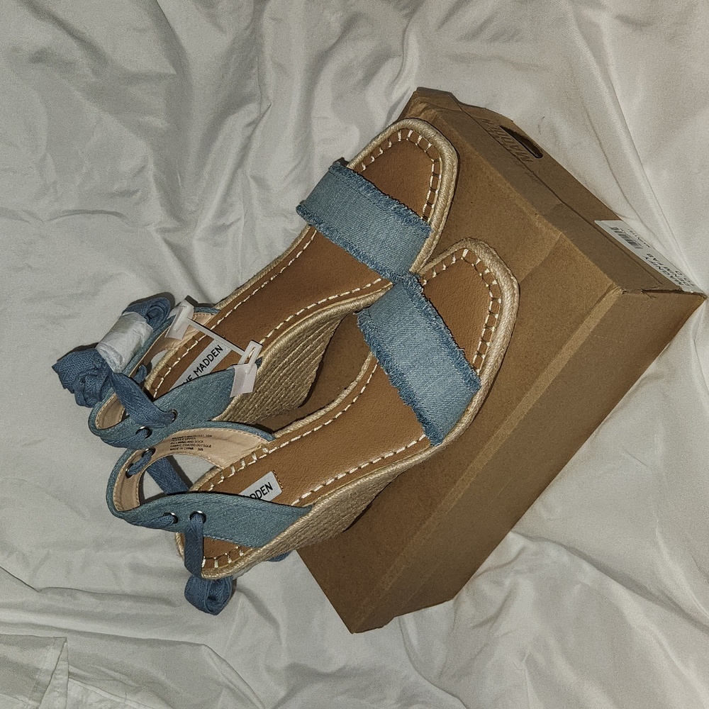 Steve Madden wedge sandals